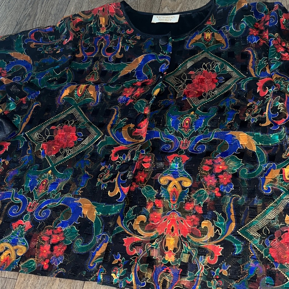 Vintage Victoria’s Secret button down sheer floral/black pajama top women’s